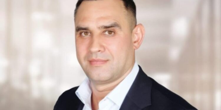Mihăiță Doroftei, fondatorul Fundației DMS: ”Sprijinim lupta lui Dragoș, un mic erou”