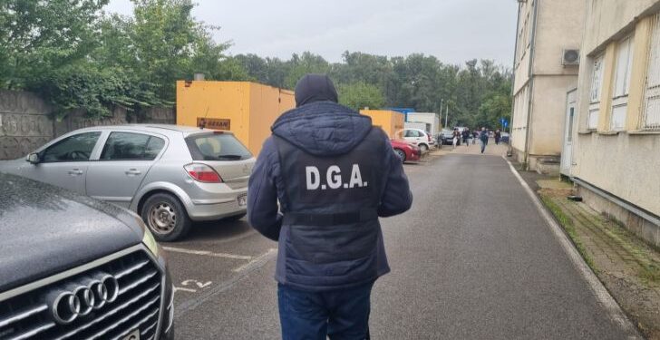 Polițisti care luau șpagă între 20 si 700 de euro mita, săltați de ofițerii anticorupție