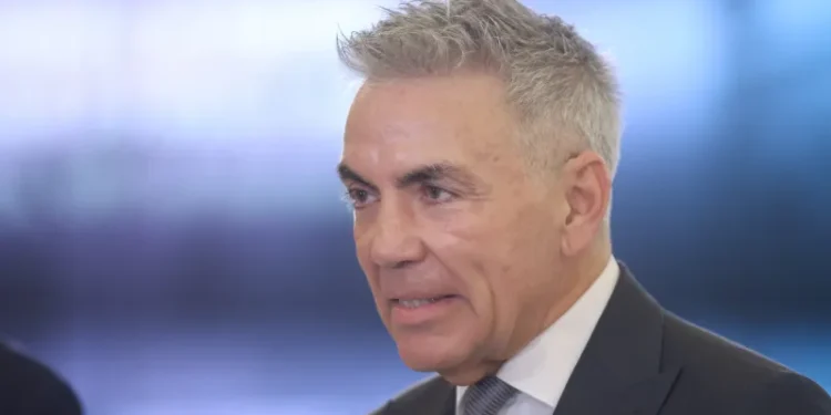 Vicepremierul Anastasiu, cel care a vrut să taxeze toate tranzactiile bancare: „O să fie iarăși o ordonanță trenuleț”
