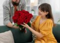 Cele mai frecvente 5 ocazii în care este bine să oferi flori în buchete sau aranjamente