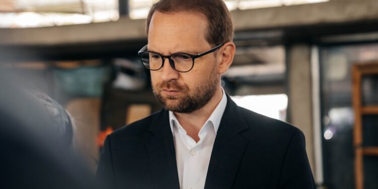 Ce s-a decis în instanță în dosarul care îl vizează pe Dominic Fritz