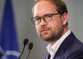 Timișoara susține populația din Kiev: transport de generatoare electrice