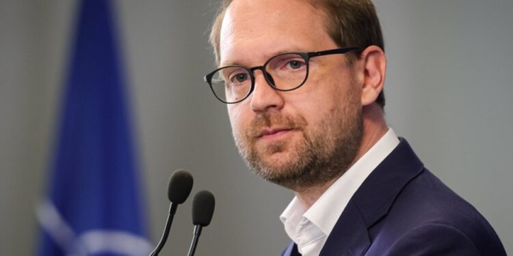 Timișoara susține populația din Kiev: transport de generatoare electrice