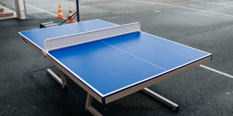 Investiții în educație: școlile din Timișoara, dotate cu mese de ping-pong